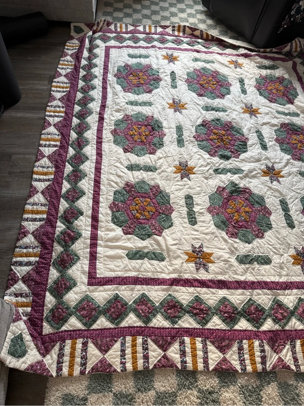 Vtg 90s Reproduction Quilt Patchwork Floral Medallion Queen Cotton Purple Green